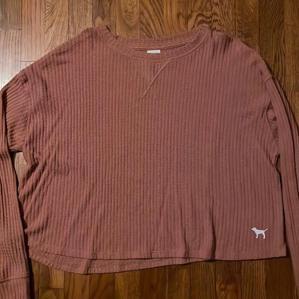 Size L Victoria’s Secret cropped thermal top